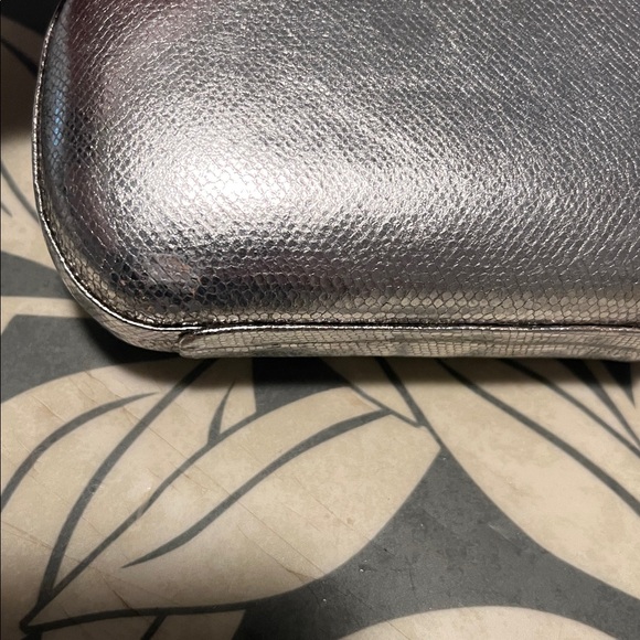 Diane Von Furstenberg Lytton Small Silver Leather Clutch - Picture 17 of 17